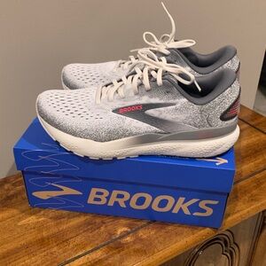 Brooks White and Gray Athletic Sneakers Ghost style